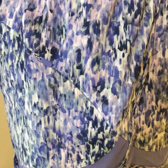 ATHLETA | HIGH RISE MESH RACER RUN 3" SHORT - Picture 9 of 16